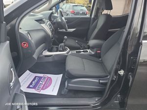 Nissan Navara 2.3 DCI ACENTA - Image 4