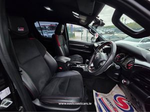 Toyota Hilux GR EDITION 2.4D 360 REV CAMERA  4X4 H - Image 3