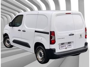 Peugeot Partner 1.5 BLUE HDI 75 PANELL PANELLED 6. - Image 4