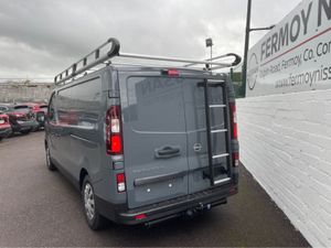 Nissan Primastar SV PREMIUM 130 BHP PRO GRADE EDIT - Image 4