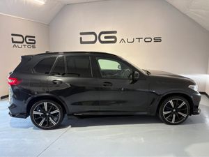 BMW X5 MASSIVE SPEC - BUSINESS UTILITY- 30D M SPOR - Image 3