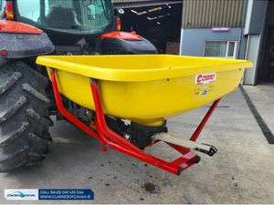 New Cosmo V800 Fertiliser Spreader - Image 2