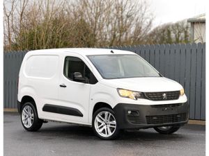 Peugeot Partner 2022 Peugeot Partner PROFESSIONAL - Image 2