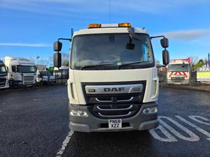 2018 DAF LF 230 with 30ft Dropside Beavertail Body - Image 2