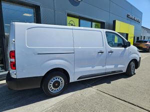 Opel Vivaro L2 H1 1.5 Diesel Komfort Spec - Image 4