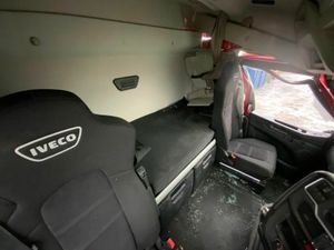 Iveco Other S / WAY CHASSIS CAB.   PARTS AND SPARE - Image 3