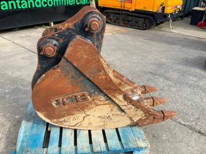 18" JCB DIGGING BUCKET......65mm PINS......381v. - Image 4