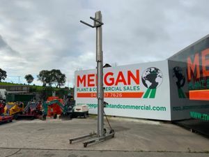 2015 SUMNER 2020 MANUAL MATERIAL HOIST...920. - Image 4