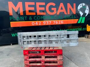 20t   ALUMINIUM TRAILER LOADING RAMPS.......5025. - Image 2