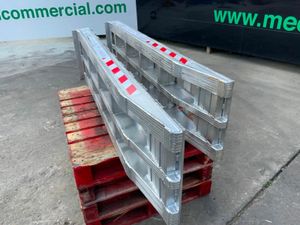 20t   ALUMINIUM TRAILER LOADING RAMPS.......5025. - Image 4