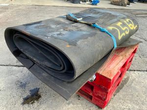25ft x 62" RUBBER CONVEYOR MATTING......2562. - Image 4
