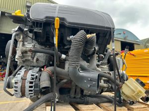 Dacia sandero engine and gearbox - Image 2