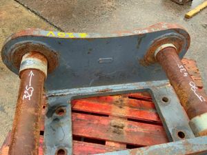 QUICK HITCH HAMMER CRADLE...100mm PINS.....20. - Image 4