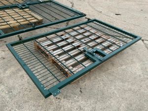 DOUBLE WIRE ENTRANCE GATES / FENCING.....160. - Image 4