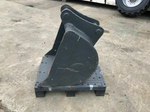 *** 24"  DIGGING BUCKET ......45mm PINS.....10H ** - Image 2