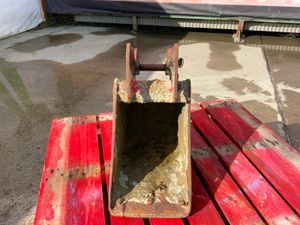 12" MINI DIGGER BUCKET.....30mm PINS.....RHIN. - Image 4