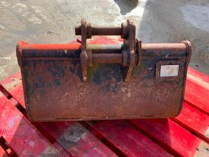 24" TOOTHED BUCKET......30mm PINS.....128. - Image 3