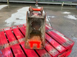 12" MINI DIGGER BUCKET.......30mm.....123. - Image 4