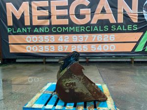 24" CPH  DIGGER BUCKET....45mm PINS.......24CPH. - Image 2