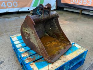 24" CPH  DIGGER BUCKET....45mm PINS.......24CPH. - Image 4