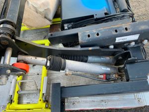 DHOLLANDIA CANTILEVER TAIL LIFT.........5699. - Image 3