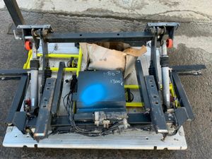 DHOLLANDIA CANTILEVER TAIL LIFT.........5699. - Image 2