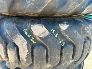 GOODYEAR TELEPORTER TYRES ...15.5 - 25....4901 - Image 3