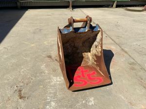 24" DIGGING BUCKET......45mm PINS.....1775. - Image 4