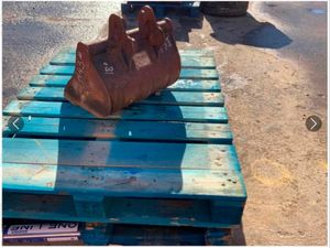 18" MINI DIGGER BUCKET.......30mm PINS....443/18 - Image 4