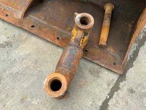 BUCKET LINKAGE ATTACHMENT.....65mm PINS ...13t - Image 3