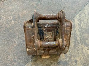 24" STRICKLAND DIGGER BUCKET....60MM......#4582 - Image 4