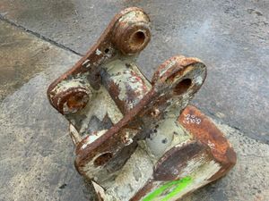 *** 18" DIGGING BUCKET....45mm PINS - Image 2