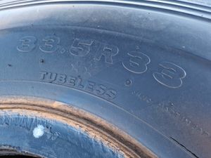 Dumper tyres 33.5 R 33 - Image 4
