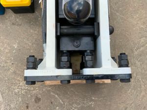NEW ESSENTIAL EB30  HAMMER /  BREAKER 3/6 ton *** - Image 2