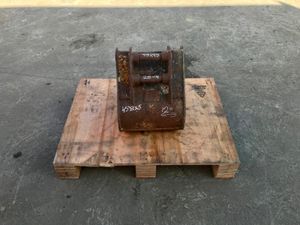 ** 12" MINI DIGGER BUCKET......25mm PINS.... 4533- - Image 2