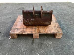 18" MINI DIGGER  BUCKET......25mm PINS ....4533/8 - Image 4
