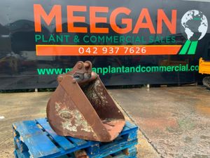 24" DIGGING BUCKET....50mm PINS......197w. - Image 2