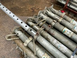 HEAVY GAUGE GALVANISED ACROW PROPS.....91c. - Image 3