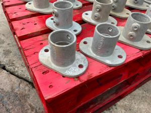 BOLT DOWN BASE PLATE CLAMPS....2.5" PIPING. - Image 2