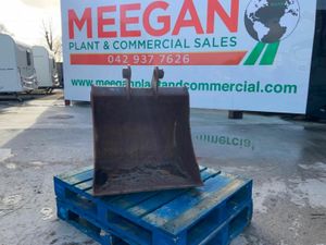 30" GEITH DIGGING BUCKET....45mm PINS....982-30. - Image 2