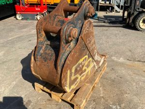 24" JCB DIGGING BUCKET....80mm PINS.......1537t. - Image 3