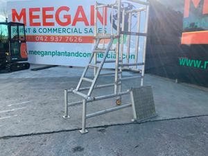 ALUMINIUM ACCESS PLATFORM / PODIUM....1121 - Image 2