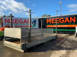 3.0t LOADING DECK / SLIDING GANTRY.......1415 - Image 3