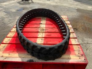 UNUSED 180 x 72 x 40 TAKEUCHI RUBBER TRACK...666. - Image 4