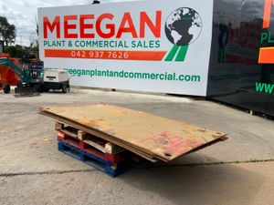 STEEL ROAD CROSSING PLATES / TRENCH COVERS. - Image 2