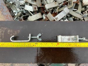 GALVANISED THUMB SCREW DECK CLAMPS..... - Image 2