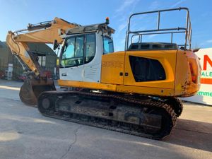 2017 LIEBHERR R939LC TRACK MACHINE...11433 hrs. - Image 4