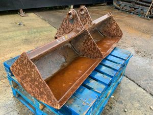 60" JCB GRADING BUCKET.....45mm PINS......205w. - Image 4