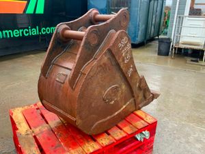 24"  STRICKLAND BUCKET....65mm PINS........304f. - Image 3