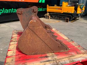 36" DIGGING BUCKET........40mm PINS.......904-36 - Image 3